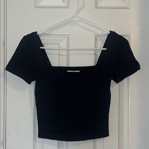 Aritzia /Babaton Black Square-Neck Short Sleeve Crop Top